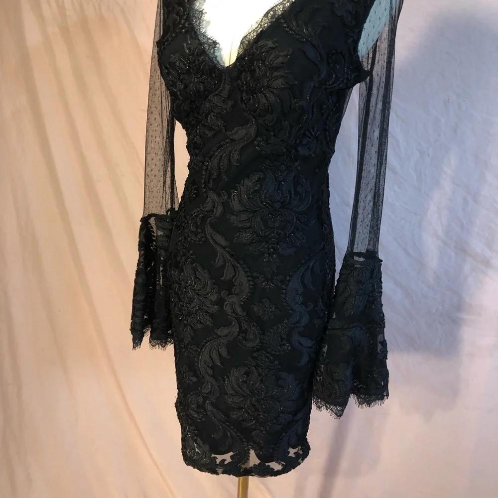 Prom Y2K Formal Black Bell Sleeve Floral Lace Gold Accents Formal Size Small Med - Picture 15 of 17